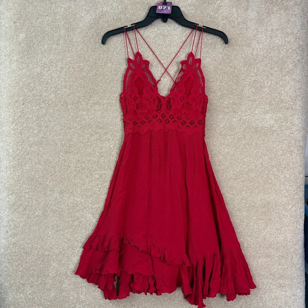 FREE PEOPLE Adella Mini Dress Womens Small Red Lace Boho Crochet Coquette Date
